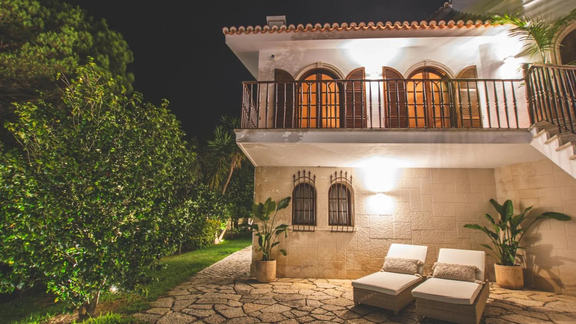 Inn Villa Pietra Estoril Eco Guesthouse